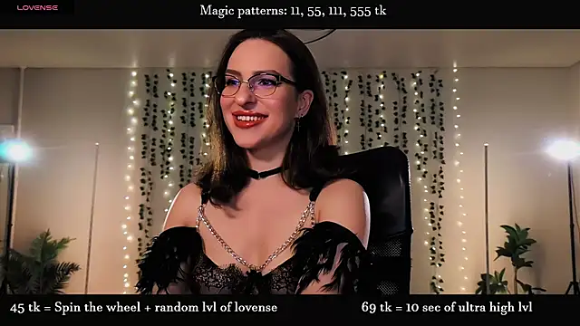 Snapshot of Alicia_x_art chatting on 07/11/26, 09:38 Alicia x art online show from 07/11/26, 09:38