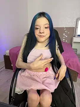 MiniSophiaa online show from 02/09/26, 09:24