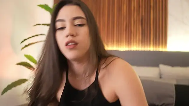 Amelia Rouse online show from 10/02/25, 09:11