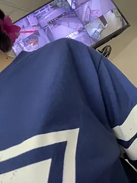 Lia sex69 online show from 03/04/25, 11:40