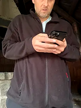 SchwuleHure online show from 09/21/25, 02:08