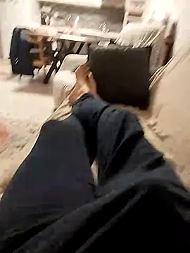 Snapshot of xozox chatting on 01/11/25, 11:24 xozox online show from 01/11/25, 11:24