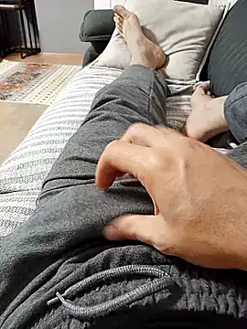 Snapshot of xozox chatting on 11/23/25, 10:53 xozox online show from 11/23/25, 10:53