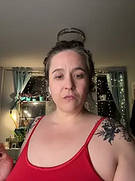 sylviahhh online show from 04/13/26, 04:18