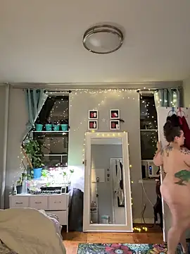 sylviahhh online show from 06/14/26, 02:24