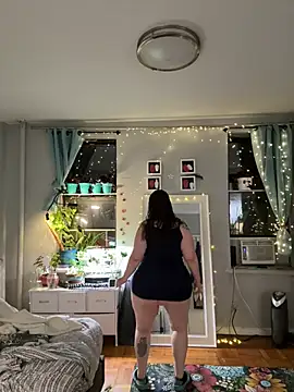 sylviahhh online show from 06/17/26, 01:08