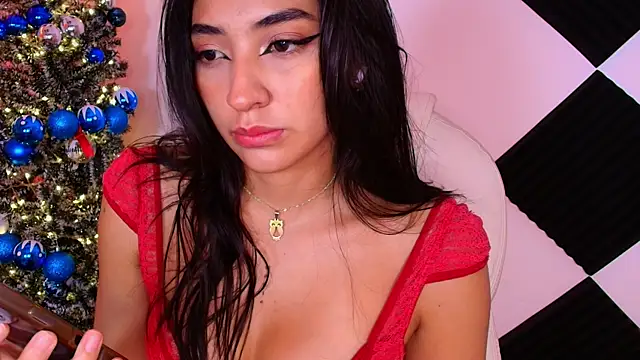 Snapshot of _Aura- chatting on 01/14/26, 03:23 Aura- online show from 01/14/26, 03:23