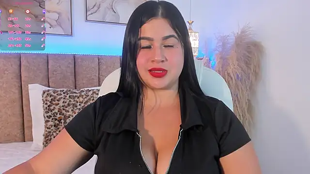 miahkumar online show from 10/28/25, 06:54