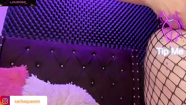 saara queen  online show from 01/18/25, 07:04