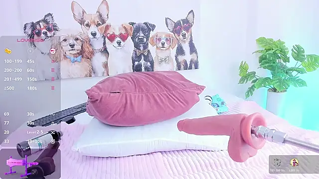 ashley nicoll online show from 11/07/25, 01:33