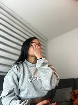 Miiss scarlett1 online show from 01/03/25, 11:33