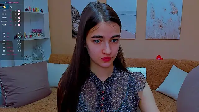 Snapshot of AstoriyaNight chatting on 02/07/25, 11:56 AstoriyaNight online show from 02/07/25, 11:56