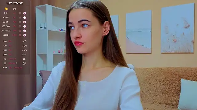 Snapshot of AstoriyaNight chatting on 09/28/25, 04:07 AstoriyaNight online show from 09/28/25, 04:07