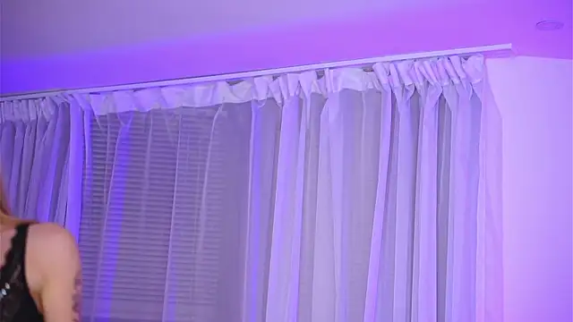 NicoleSarahX online show from 12/22/24, 11:09