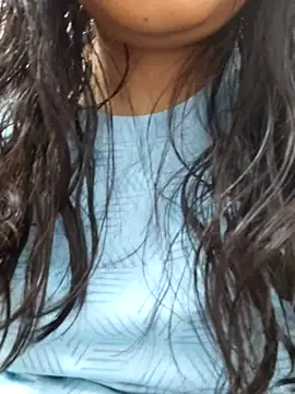 Snapshot of Aaradhya chatting on 12/18/24, 04:31 Aaradhya online show from 12/18/24, 04:31