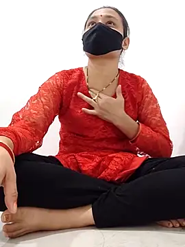 Aaradhya online show from 04/16/26, 01:01