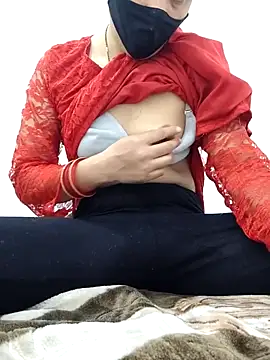 Aaradhya online show from 04/18/26, 01:09