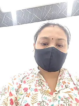 Snapshot of Aaradhya chatting on 07/06/26, 12:51 Aaradhya online show from 07/06/26, 12:51