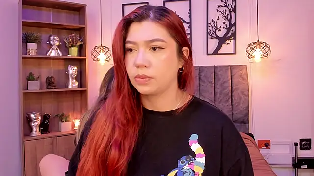 Snapshot of Andy_and_emma chatting on 12/26/24, 12:49 Andy and emma online show from 12/26/24, 12:49