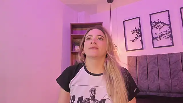 Andy and emma online show from 01/03/25, 03:44