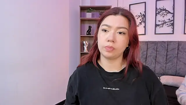 Snapshot of Andy_and_emma chatting on 02/10/25, 12:39 Andy and emma online show from 02/10/25, 12:39