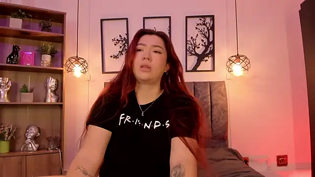 Snapshot of Andy_and_emma chatting on 02/17/25, 03:31 Andy and emma online show from 02/17/25, 03:31