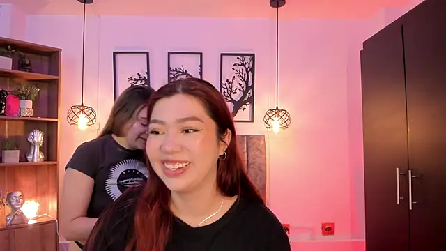 Snapshot of Andy_and_emma chatting on 02/22/25, 12:29 Andy and emma online show from 02/22/25, 12:29