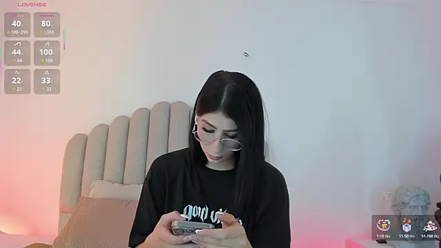 Dasha-b online show from 11/16/25, 08:14