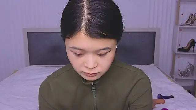 Snapshot of Tina_Kim_ chatting on 12/09/24, 11:15 Tina Kim online show from 12/09/24, 11:15