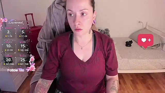 Domina Deivis online show from 12/04/25, 01:20