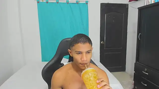 corzoethan online show from 10/07/25, 01:03