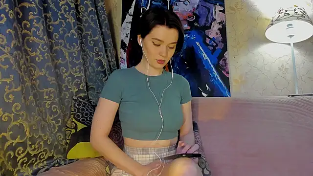 Snapshot of JamieAomi chatting on 02/22/25, 01:33 JamieAomi online show from 02/22/25, 01:33