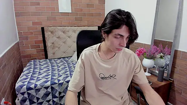 MIKE HUNTER7 online show from 12/04/24, 03:37