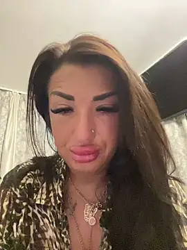 RuslanaXX online show from 10/03/25, 04:48