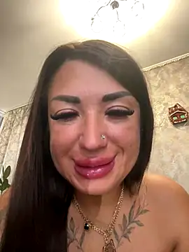 RuslanaXX online show from 12/14/25, 03:23