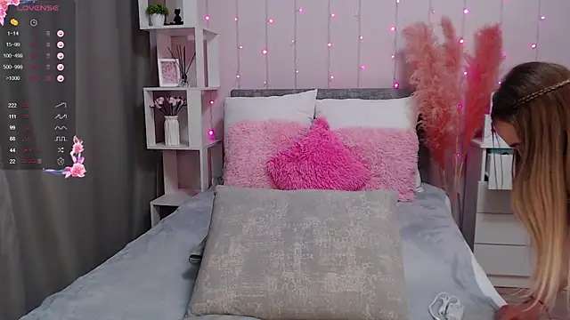 PornoGirlX online show from 02/06/25, 04:21