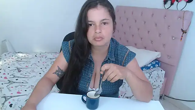 Aliciaheart online show from 12/20/24, 07:39