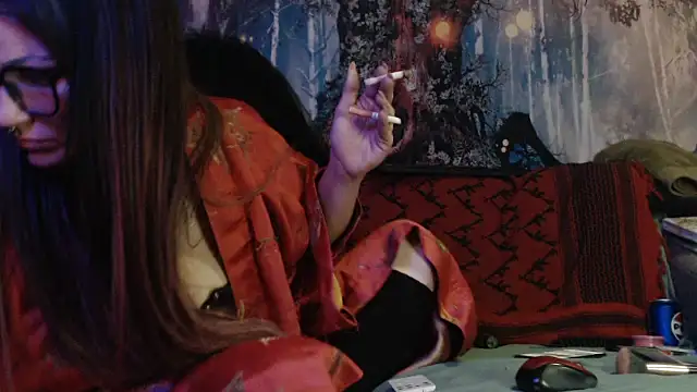 Snapshot of HighCityHoney chatting on 12/22/25, 04:59 HighCityHoney online show from 12/22/25, 04:59