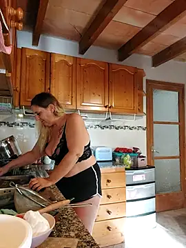 BecciDeluxe online show from 11/09/25, 03:10