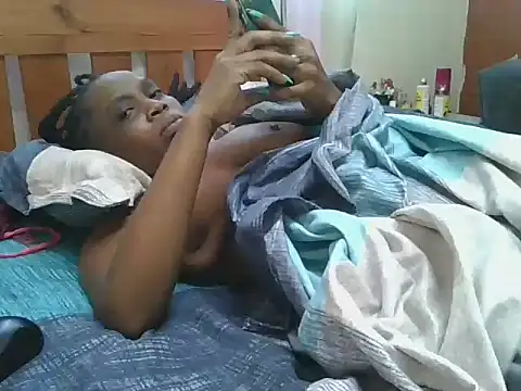 Sweetchoco5 online show from 10/29/25, 06:59