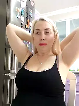 HotJanet online show from 03/16/25, 01:06