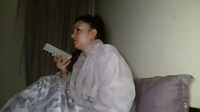 Linusya online show from 11/06/25, 05:03