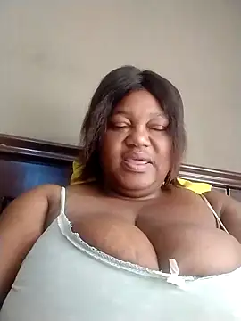 Snapshot of MATUREBUSSTY chatting on 10/02/25, 05:03 MATUREBUSSTY online show from 10/02/25, 05:03