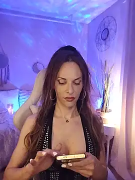Luna Kitanna online show from 06/06/26, 08:24