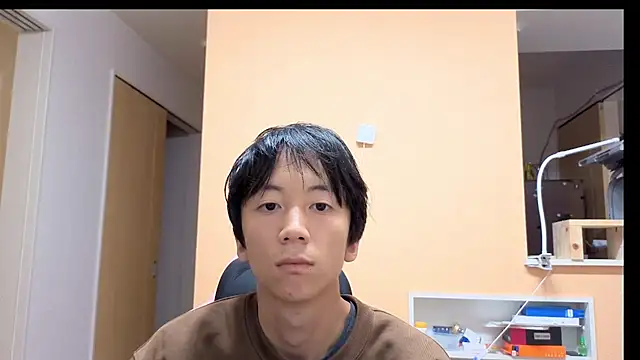 Snapshot of freeeeeessssss111 chatting on 10/27/25, 07:34 freeeeeessssss111 online show from 10/27/25, 07:34