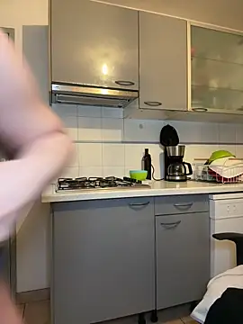 Snapshot of la_petite_prunette69 chatting on 03/16/26, 09:19 la petite prunette69 online show from 03/16/26, 09:19