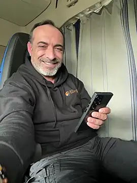 Snapshot of dzhakar chatting on 02/27/25, 12:34 dzhakar online show from 02/27/25, 12:34