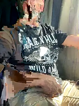 Snapshot of dzhakar chatting on 10/16/25, 11:22 dzhakar online show from 10/16/25, 11:22