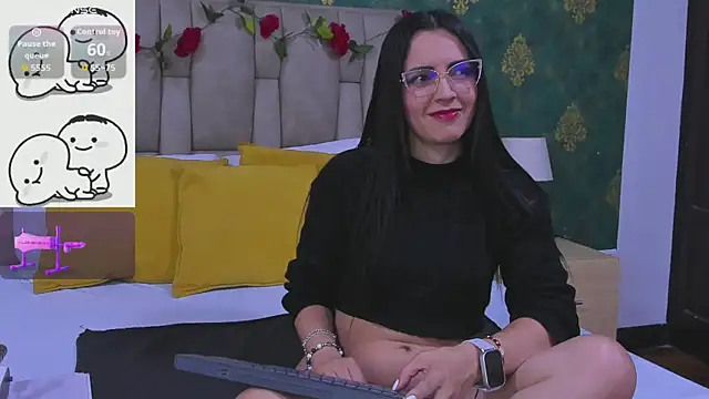 SuzanSmithh online show from 11/20/25, 11:10