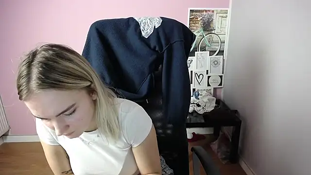 viktoria lovely online show from 09/17/25, 07:21